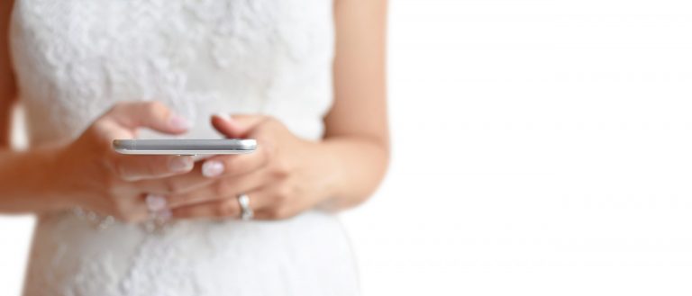 Here Comes the Bride… and She’s Using Live Chat Text Messaging