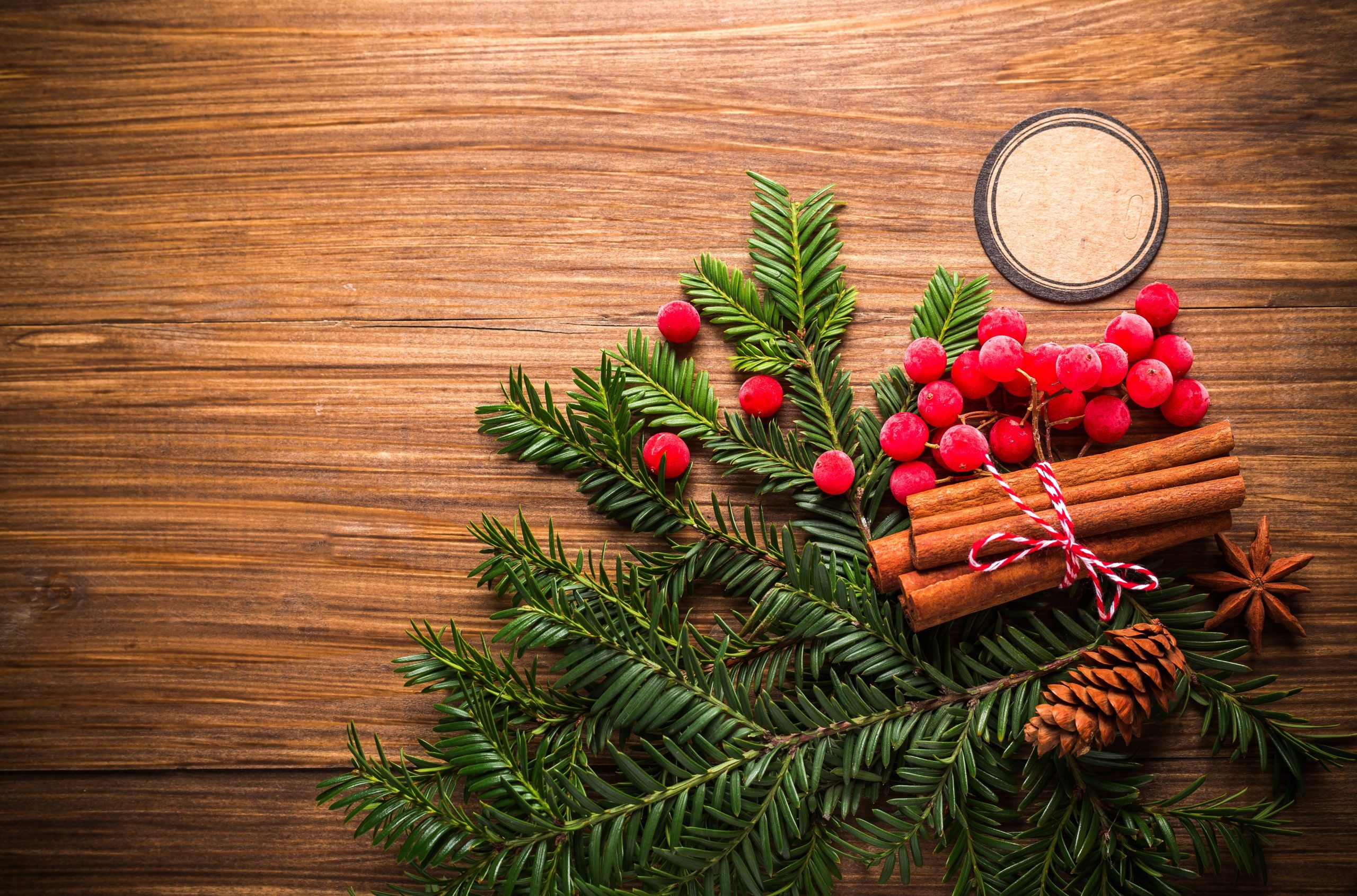 9 ways small businesses can compete with the big guys during holidays